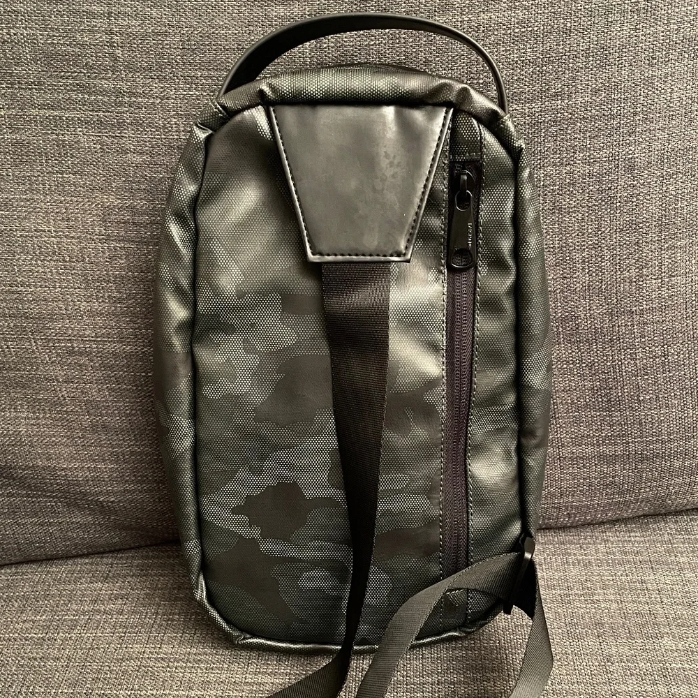 NWT Duchamp Olive Camo Slingbag
